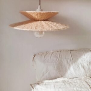 Baladeuse Lina en mohair et lin naturel, luminaire fait main en France.