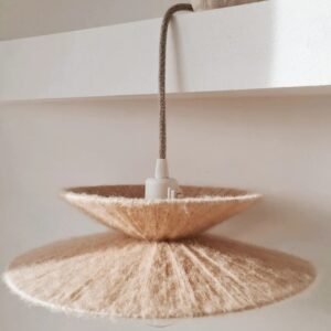 Baladeuse Lina en mohair et lin naturel, luminaire fait main en France.