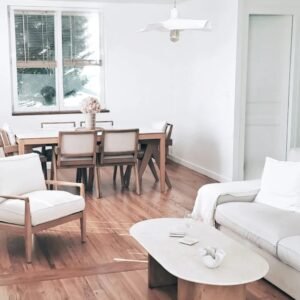 Suspension artisanale Nuage Blanc fait main, en lin naturel, pour une décoration élégante et éco-responsable.