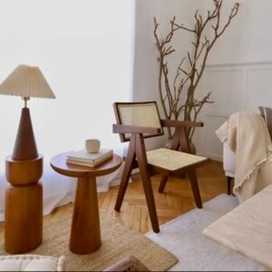 Fauteuil en rotin artisanal Tiveden au design rétro, fabriqué à la main en bois et rotin naturel