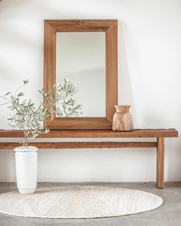 Miroir artisanal en bois de teck recyclé, finition naturelle et érodée