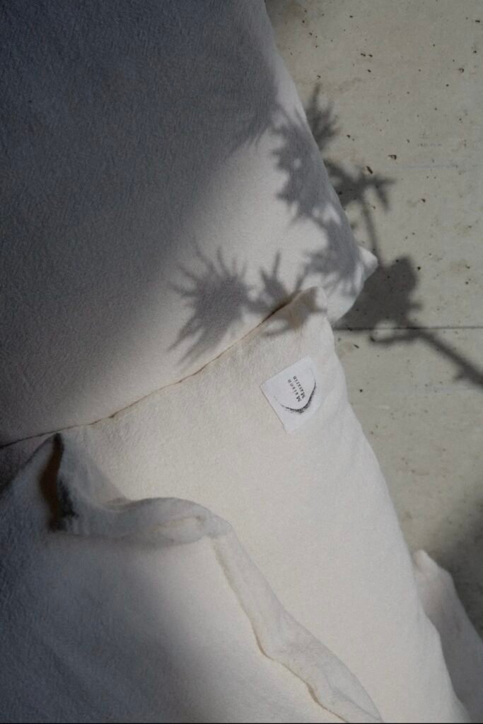 slow déco housse coussin lin français artisanale Maisaura Home