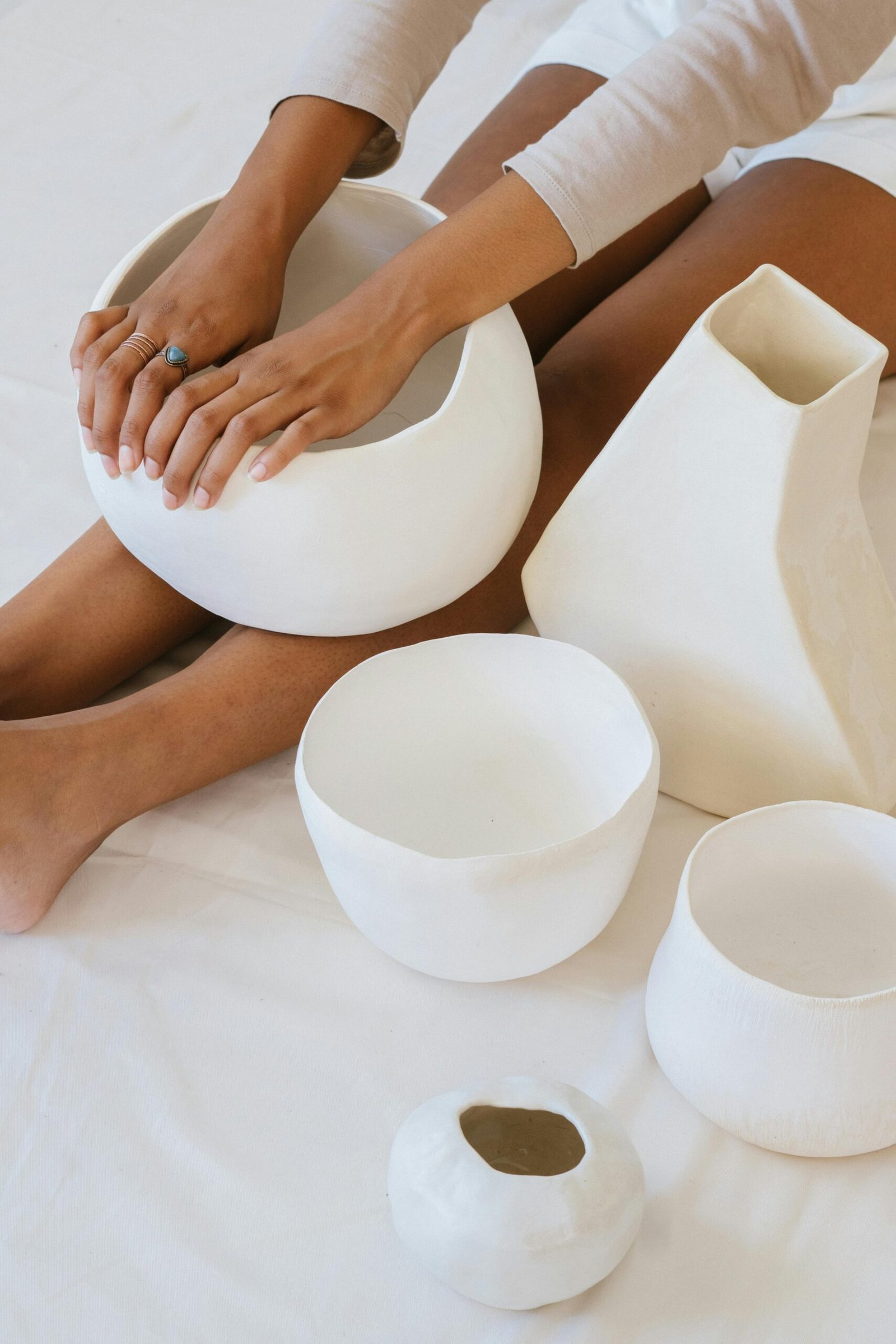 L’importance du fait-main dans l’univers de la décoration : authenticité, éthique et émotion 1 L’importance du fait-main