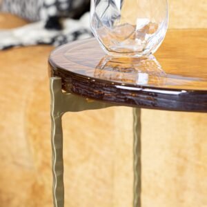 Table Belli en métal martelé doré et verre recyclé jaune – 40,5 x H56 cm – Image 4