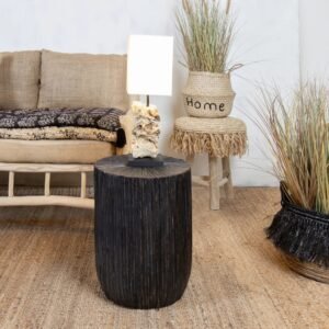 Meuble d’appoint artisanal — Bois & feuilles de cocotier — D33 x H43 cm