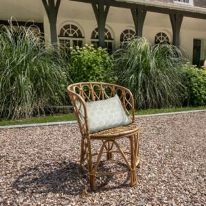 Fauteuil Katavi en rotin tressé main & coussin block print — 56 x 45 x 77 cm